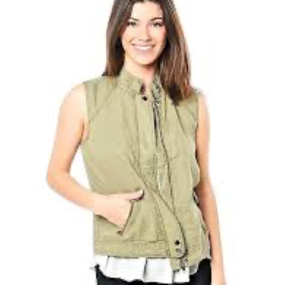 Michael Stars linen vest.  New with tag.  Size M